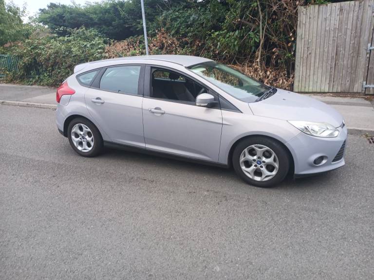 Ford ficus 1.6 tdci 20 tax moted runs drives mint 1200