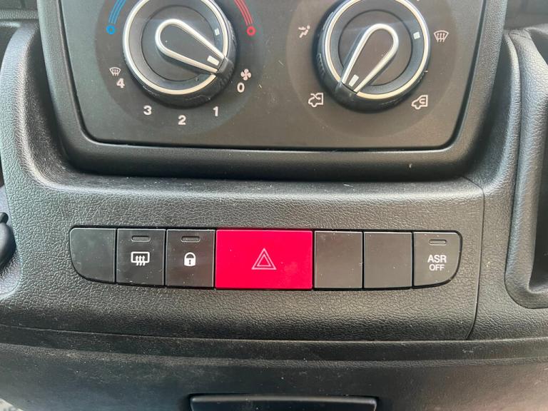 2022 Peugeot Boxer 2.2 BlueHDi 335 Professional Panel Van 5dr Diesel Manual L3 H2 Euro 6 (s/s) Pa...