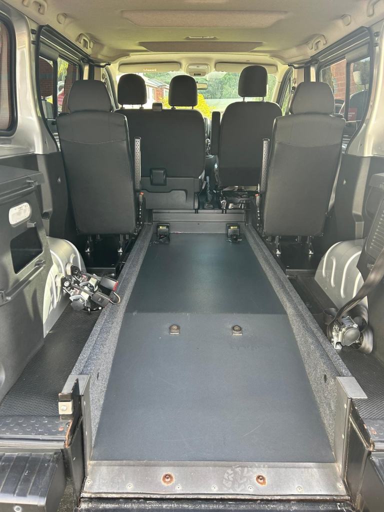 Renault Trafic 1.6 CDTi Business 6 seat Wheelchair Acess Vehicle WAV