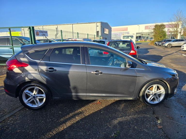 2016 Ford Focus 1.0 EcoBoost 125 Titanium 5dr HATCHBACK PETROL Manual
