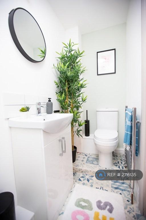 1 bedroom flat in Rawson Street, Farnworth, Bolton, BL4 (1 bed) (#2716135)