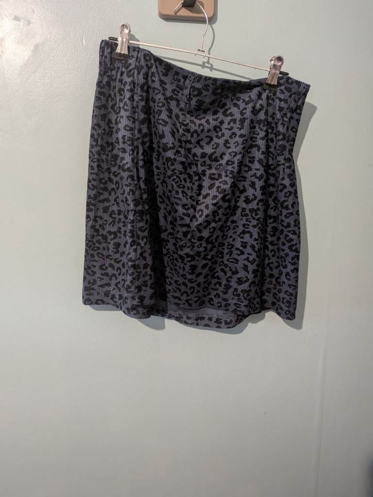 Leopard Print Grey Skirt – Good Condition