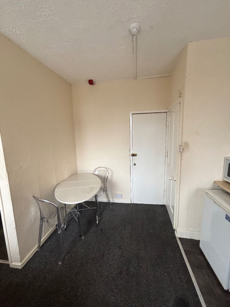 Cost Flat for rent