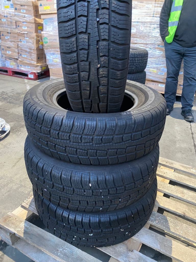 image for **Set of 4 winter tyres**