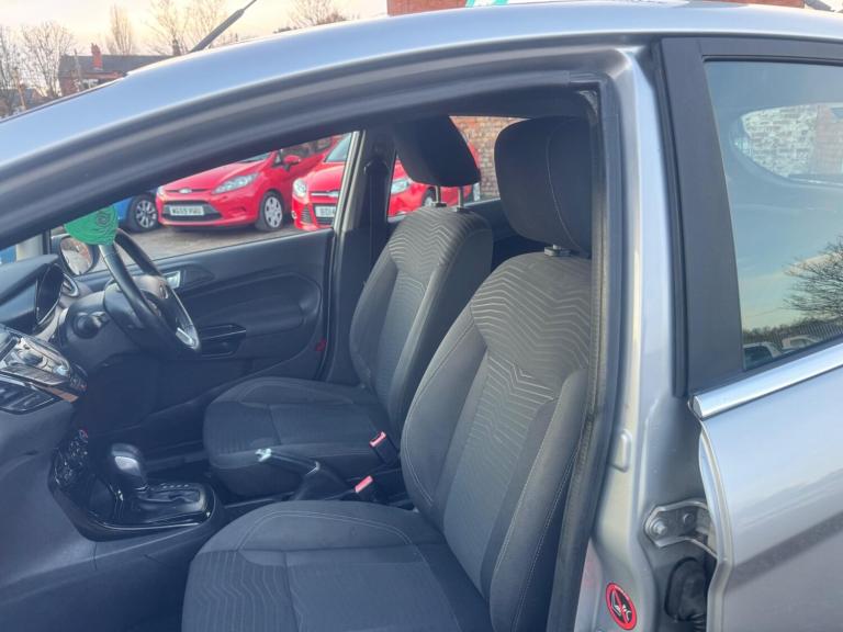 2014 Ford Fiesta 1.6 Zetec 5dr Powershift HATCHBACK PETROL Automatic