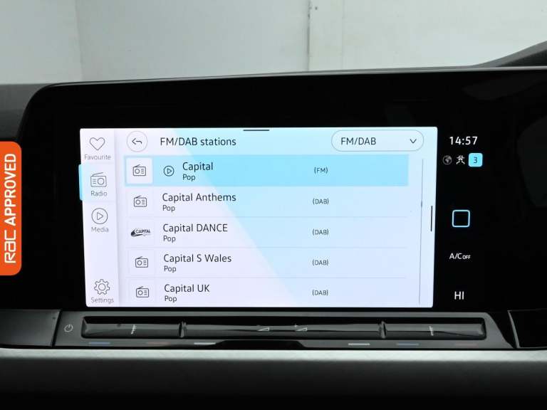 2022 Volkswagen Golf 1.5 TSI Life Hatchback 5dr Petrol Manual Euro 6 (s/s) (130 ps) Hatchback PET...