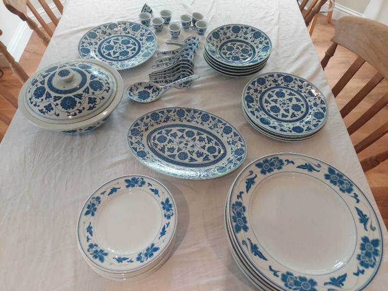 Chinese Crockery - Lovely Blue and White Ceramic Dinnerware Set – 10 mins SW of Bristol