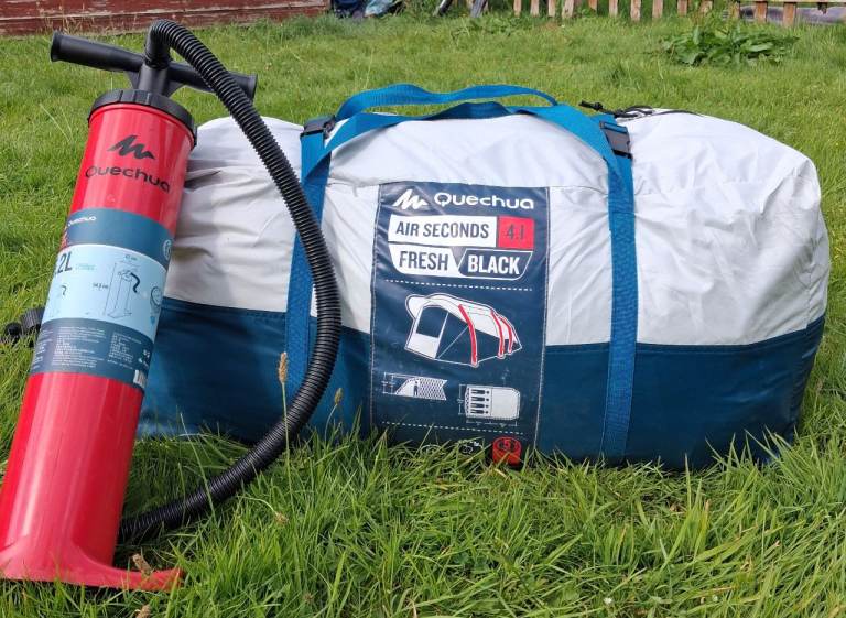Quechua Air Seconds Fresh & Black Tent with Pump