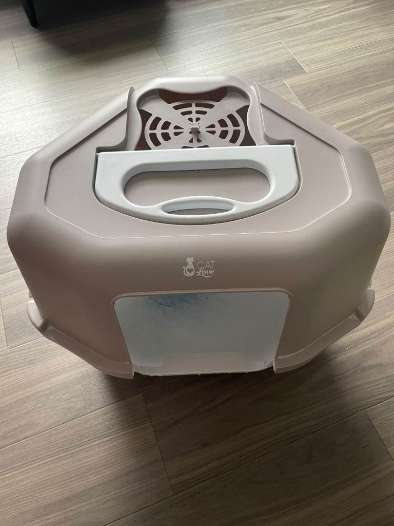 Litter box