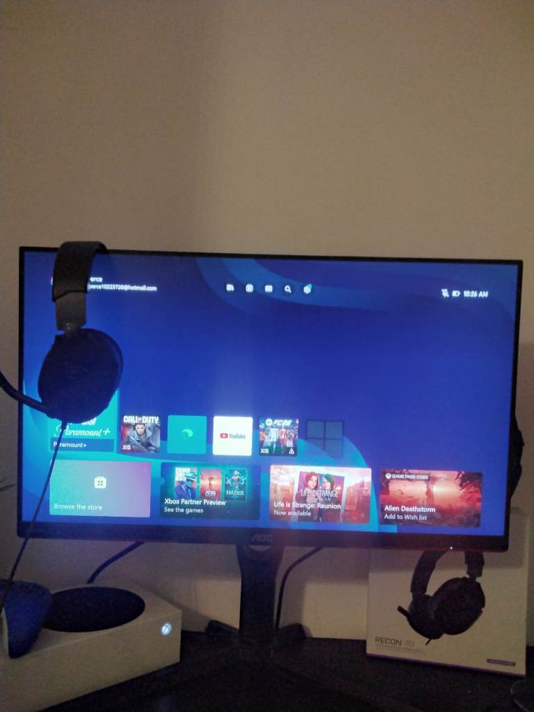 Xbox series s gaming set up