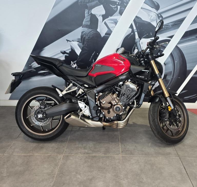 2026 HONDA CB650R E-CLUTCH