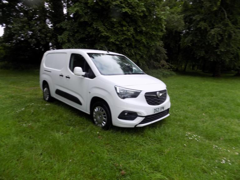 2021 Vauxhall Combo 2300 1.5 Turbo D 100ps H1 Sportive Van PANEL VAN Diesel Manual