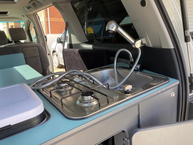 2007 Toyota Alphard 2.4AS PLATINUM SELECTION PETROL AUTOMATIC LOW MILES REAR