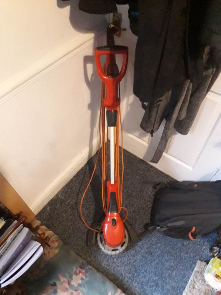 Flymo Contour 500W Electric Grass Trimmer and Edger