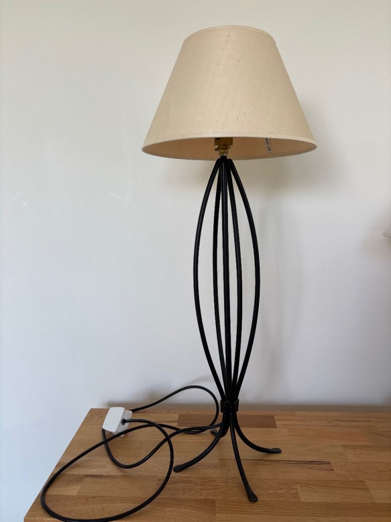 Black Metal Base Table Lamp with Cream Shade