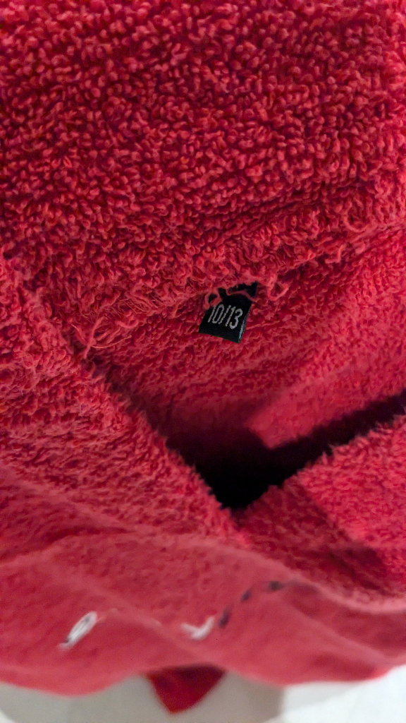 Dry robe changing towel age 10-13