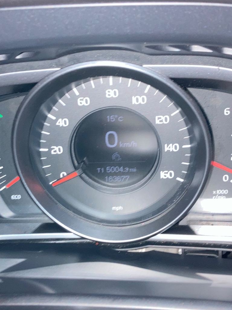 Volvo, V40, Hatchback, 2013, Manual, 1560 (cc), 5 doors