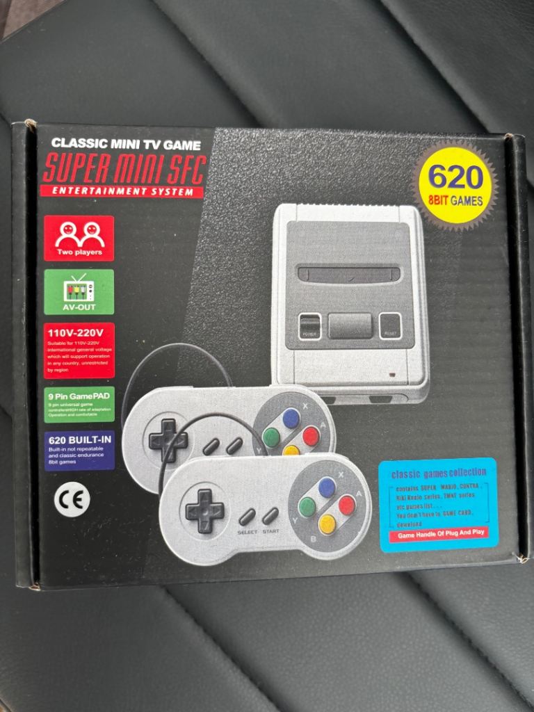 Super Mini SFC Entertainment System – 620 Built-in 8-Bit Games