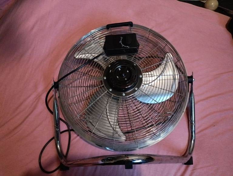 20" Chrome High Velocity Industrial 3 Speed Free Standing Large Gym Fan
