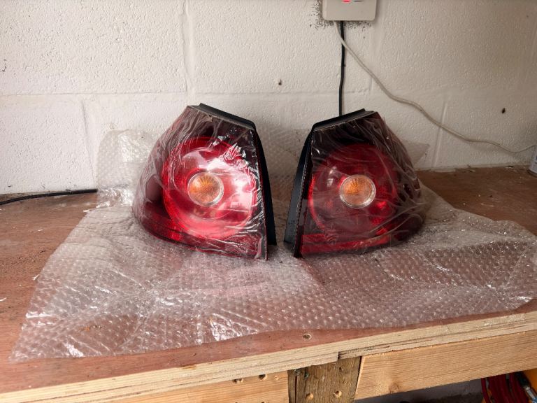 VW Golf Mk5 GTI R32 Cherry Red Rear Tail Lights
