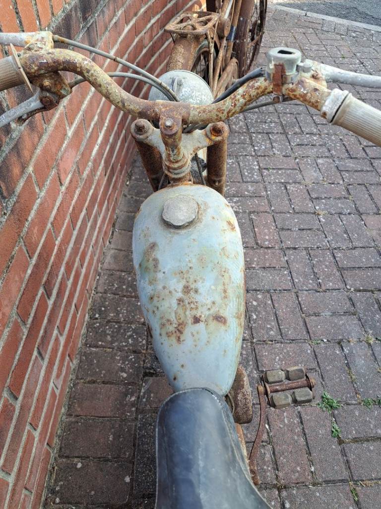 2 Italian mopeds 
