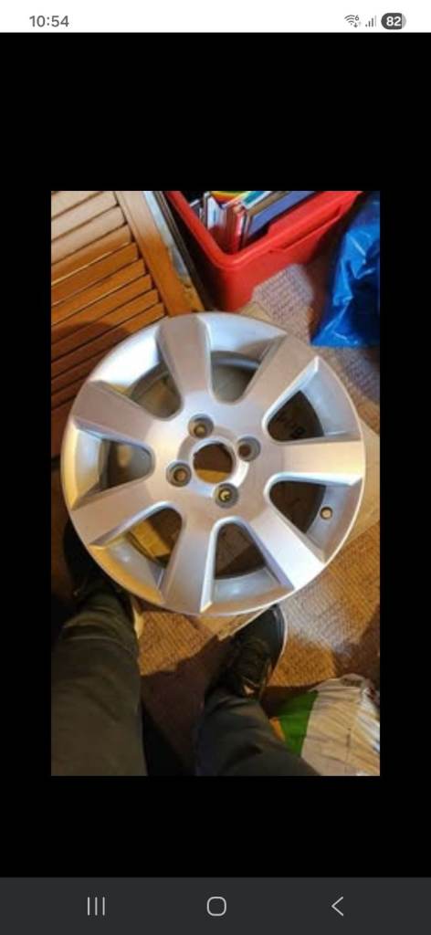 Vauxhall alloy wheel 