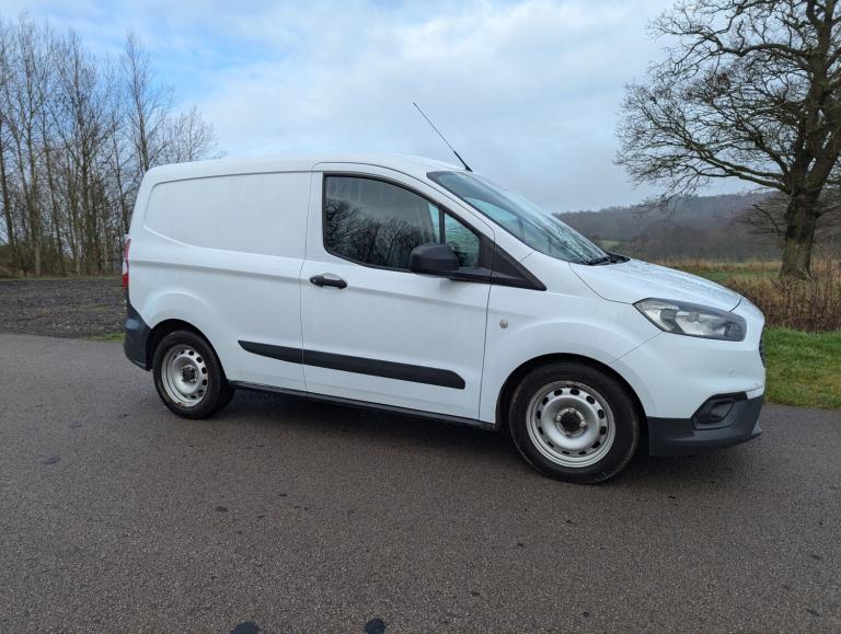 FORD TRANSIT COURIER 1.5 Transit Courier Leader Van 1.5L TDCi 75PS FWD 6 Speed