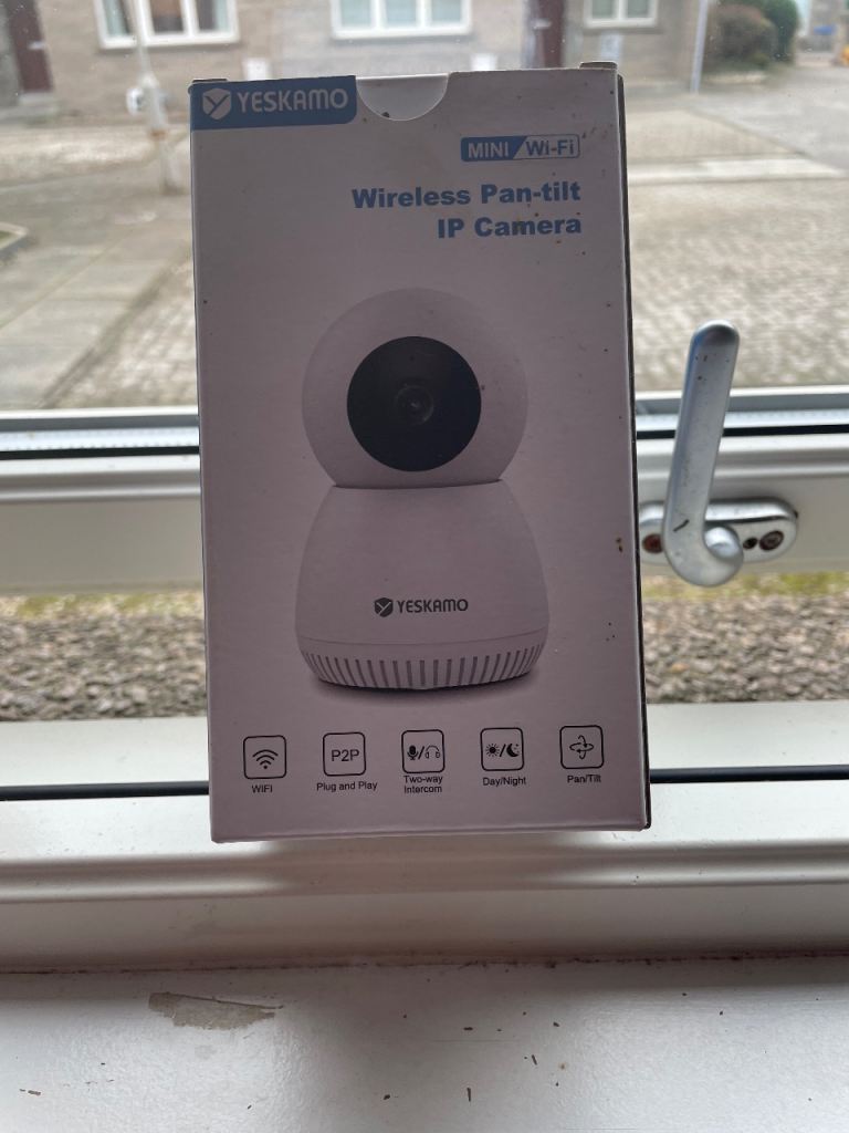 New in box Indoor non wired security camera 