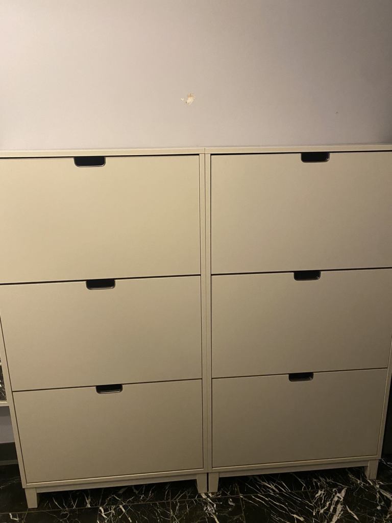 Shoe cabinet 3 drawers 2 of them 