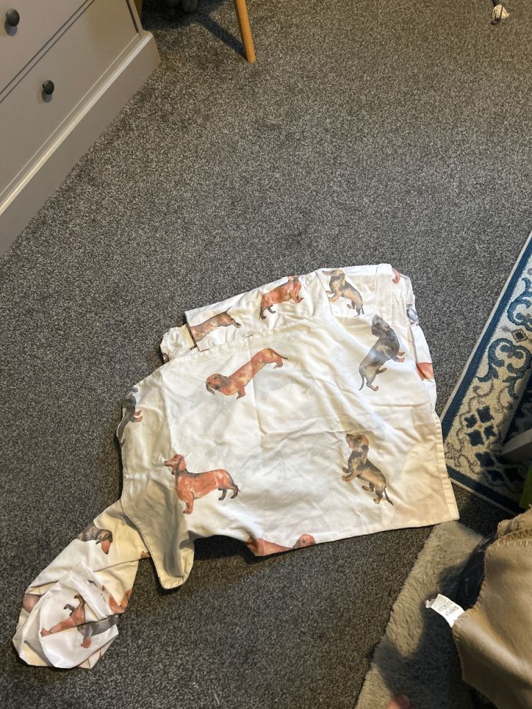 King size bedding with pillowcases good clean condition