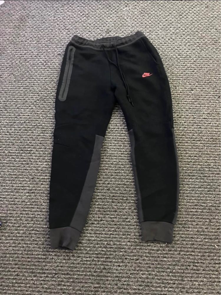 SALE❗️Nike Tech Fleece Joggers - Black & Grey, Good Condition