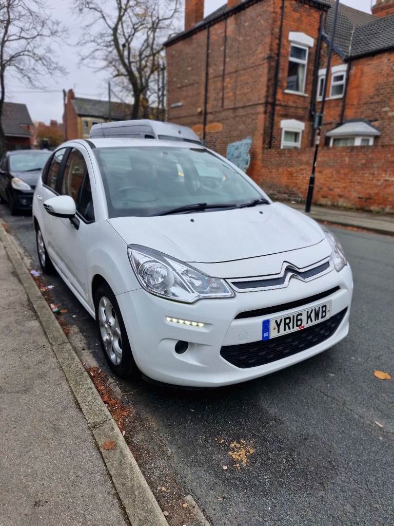 Citroen, C3, Hatchback, 2016, Manual, 1199 (cc), 5 doors