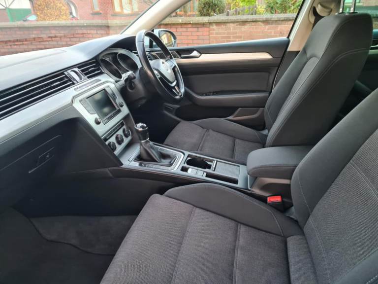 2015 Volkswagen Passat Estate 2.0 Tdi Se Business 150Bhp