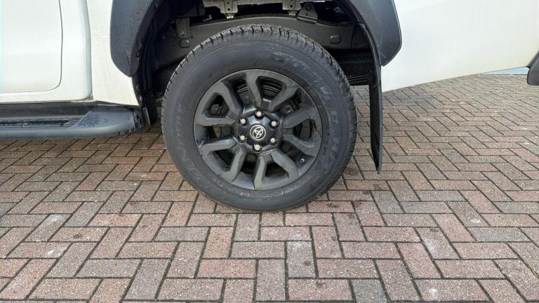 2025 Toyota Hilux Diesel Invincible X D/Cab Pick Up 2.8 Hybrid 48V Auto Double Cab Pick-up Diesel...