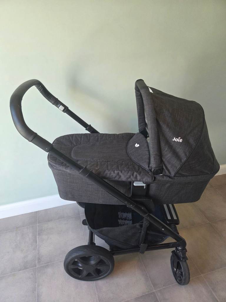 Joie Chrome dlx Travel System & i-Venture Car Seat with i-Base Advance