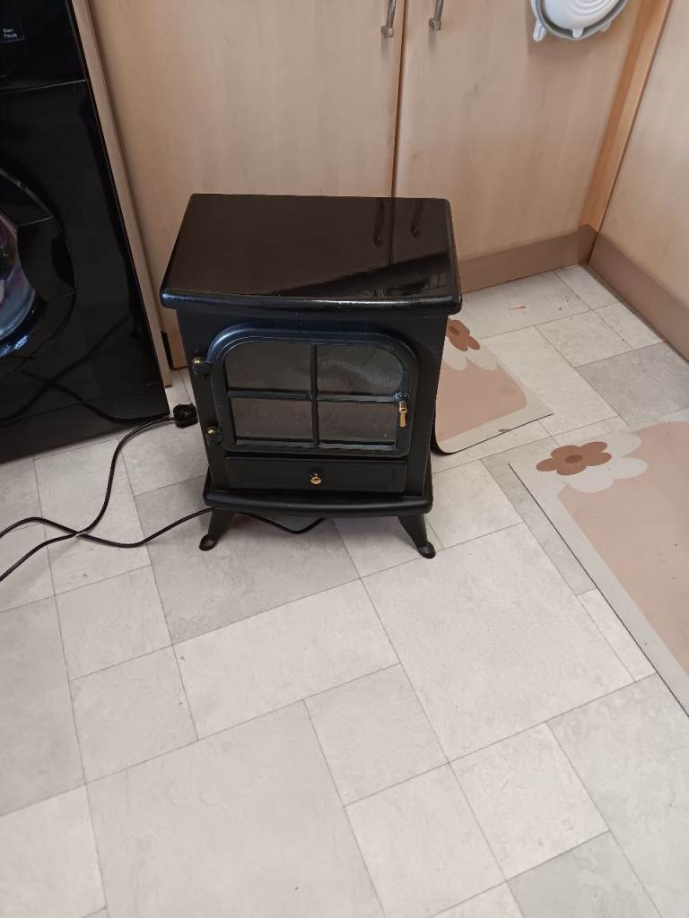 Wood burner effect electric  heater