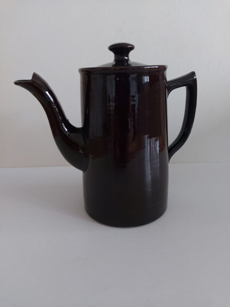 VINTAGE SADLER COMPANY COFFEE POT