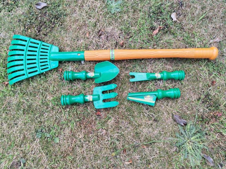Kids toy garden tool set plastic