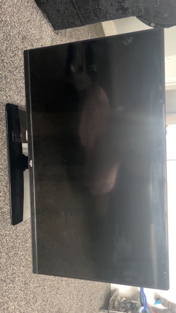 32” bush smart tv 