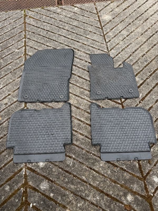 VW Touran mats (2010 to 2015)