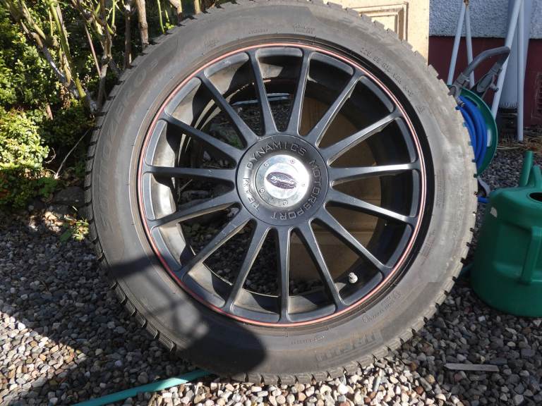 Winter tyres on alloys