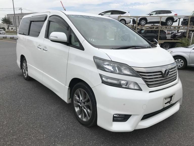 2010 TOYOTA ALPHARD CAMPER VAN ,MOTORHOME,~OFF GRID SOLAR~BEST UK PRICE~