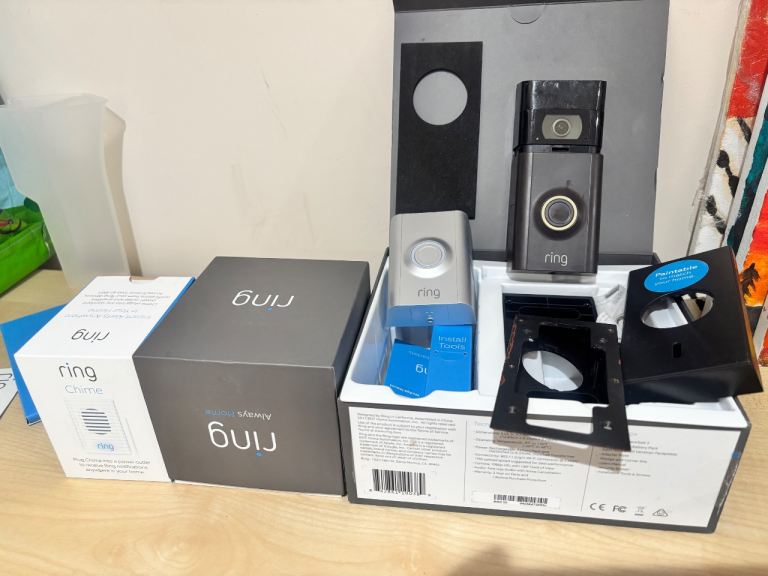 Ring Video Doorbell with Chime – As Good As New
