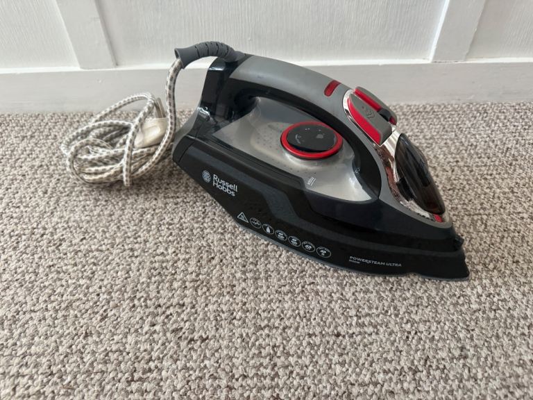 Russell hobbs power steam ultra iron