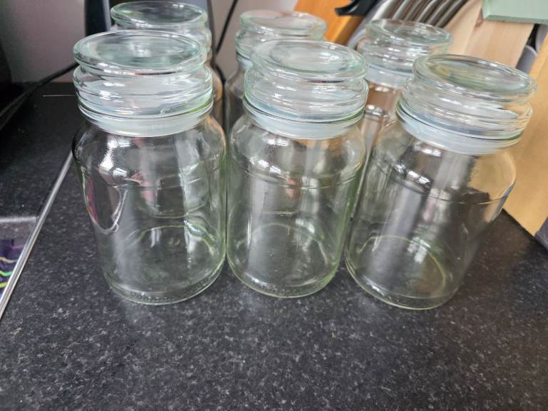 6 glass storage jars