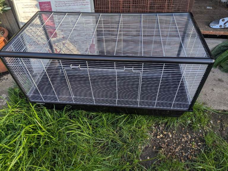 Savic plaza 100cm hamster cage