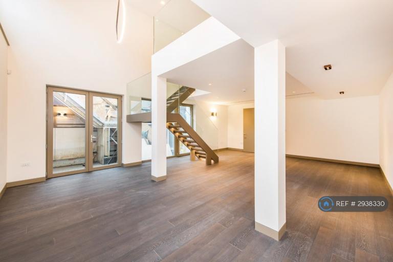 3 bedroom flat in Lancaster Grove, London, NW3 (3 bed) (#2938330)