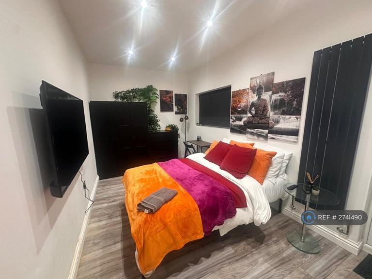 1 bedroom in Whitehall Road, Harrow, HA1 (#2741490)