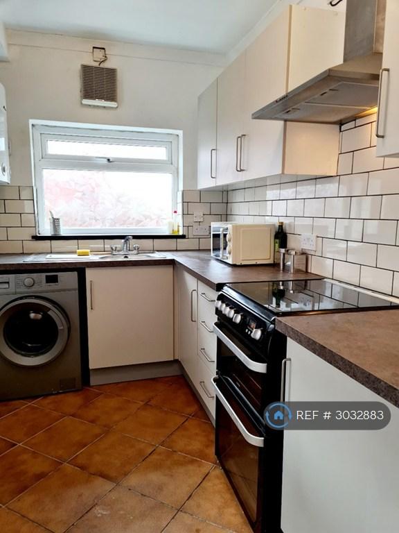 3 bedroom house in Canning Street, Bury, BL9 (3 bed) (#3032883)