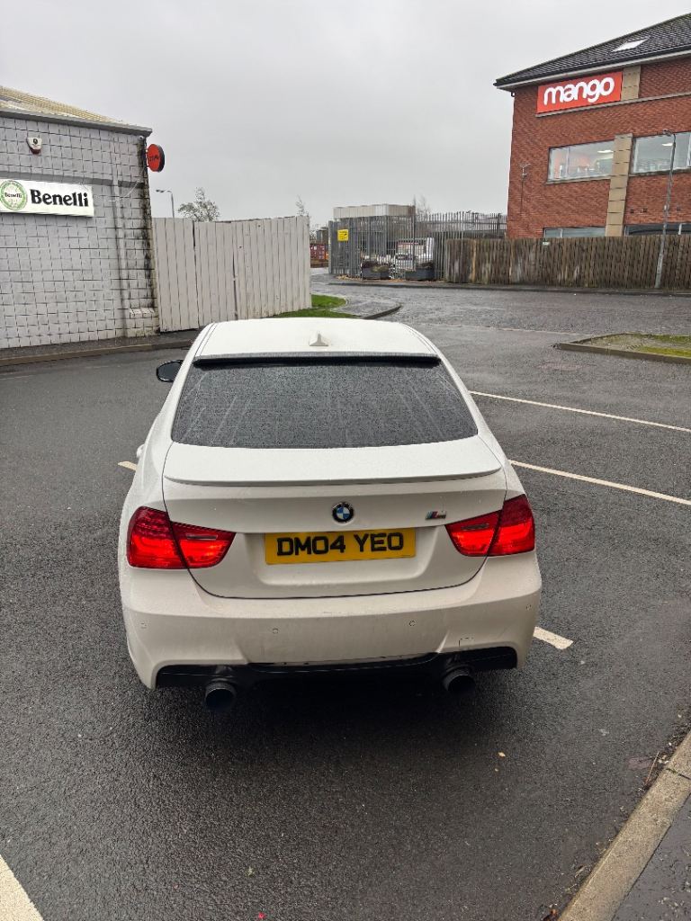 BMW, 3 SERIES, Saloon, 2011, Manual, 1995 (cc), 4 doors